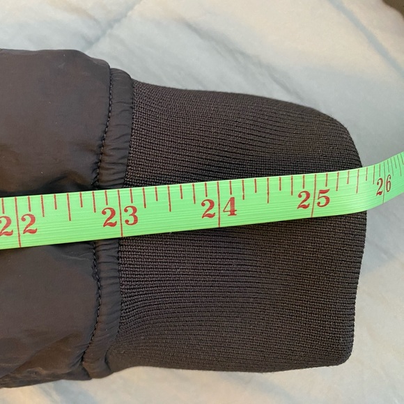 lululemon 3-in-1 Insulated Bomber: Black, 8 - Picture 13 of 15
